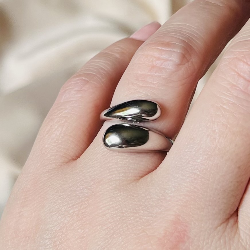 Snake ring, waterproof adjustable ring, non tarnish statement ring.