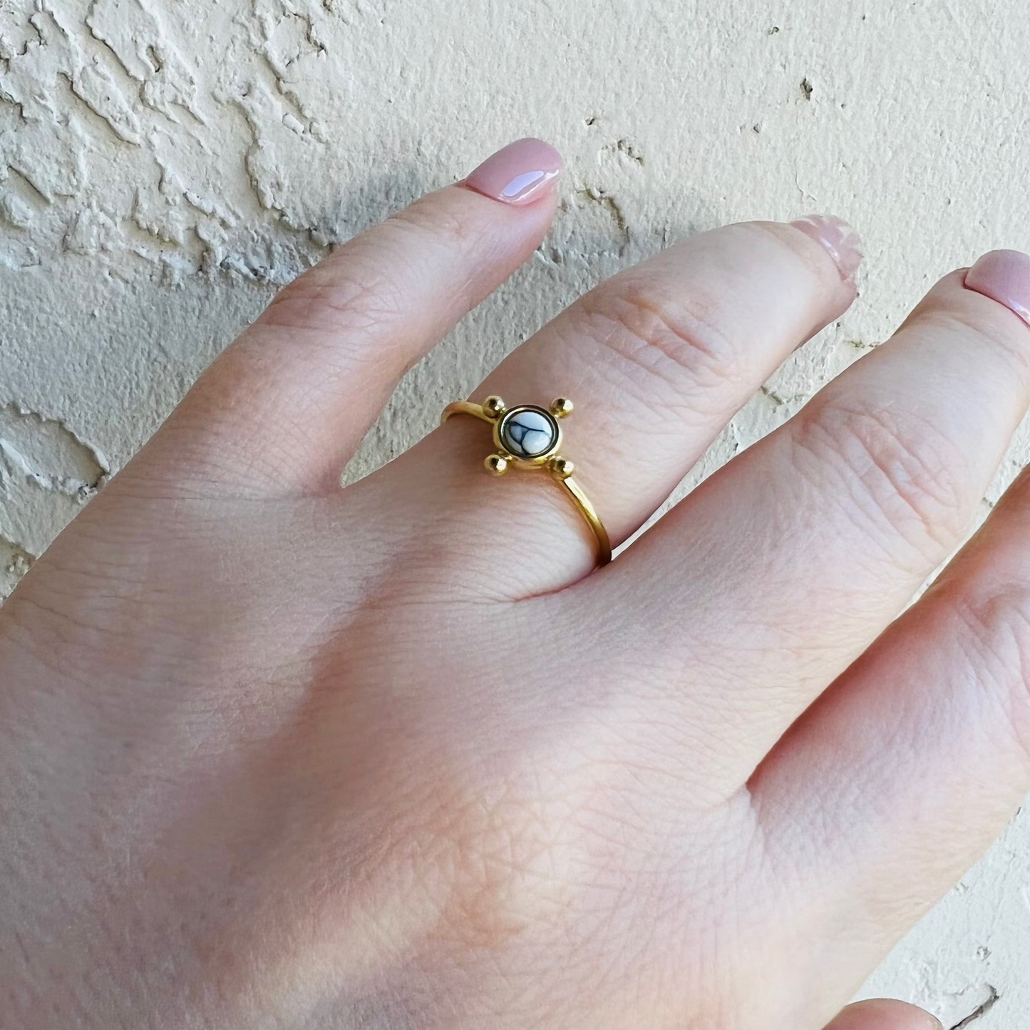 Non tarnish ring, minimalist stones open rings, dainty vintage ring style, 18K pvd gold waterproof ring.